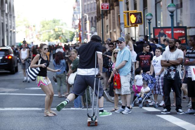 Bill Shannon crutchmaster Skateboard Skater dancer dance parade 2012 disability 